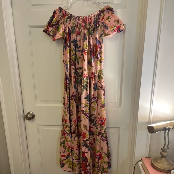 Guadalupe Momposina Raven Peach Dress off-the-shoulder - Picture 6 of 16